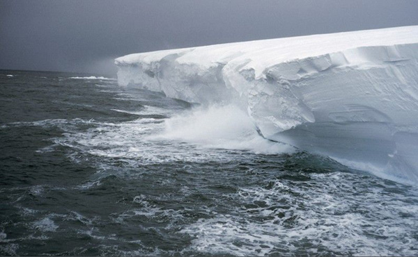 Ross Ice Shelf, Antarctica [huanqiu.com]