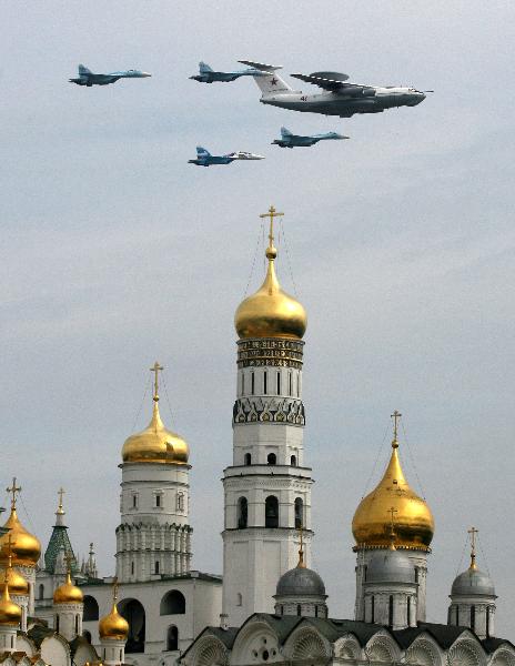 Aircrafts fly over Red Square in Moscow, capital of Russia, May 4, 2010, in a rehearsal for the 65th Victory Day parade to be held on May 9.[Xinhua]