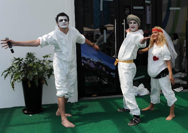 Love story performed in Shanghai Exop Park