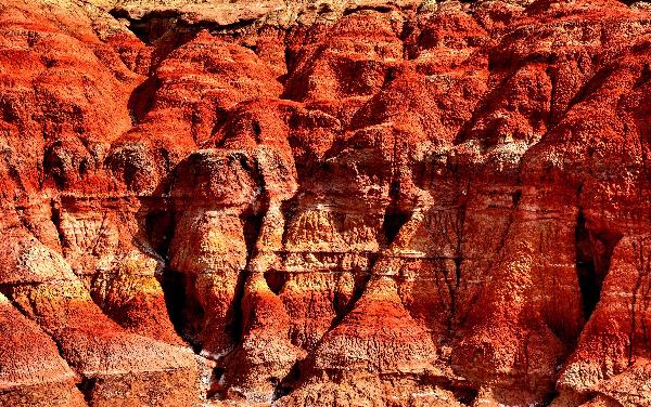 Photo taken on April 29, 2010, shows the view of Wucaiwan in a desert of Jimsar County of Hui Autonomous Prefecture of Changji in northwest China's Xinjiang Uygur Autonomous Region. [Xinhua/Yang Shiyao]