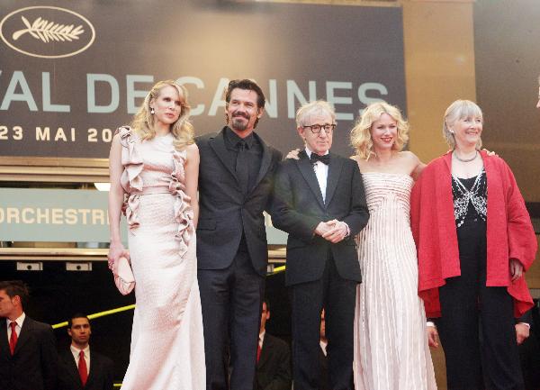 British actress Lucy Punch, US actor Josh Brolin, US director Woody Allen, British-born Australian actress Naomi Watts and British actress Gemma Jones (from L to R) arrive for the screening of 'You Will Meet a Tall Dark Stranger' presented out of competition at the 63rd Cannes Film Festival in Cannes, France, May 15, 2010.