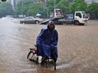 Extreme weather drenches South China 