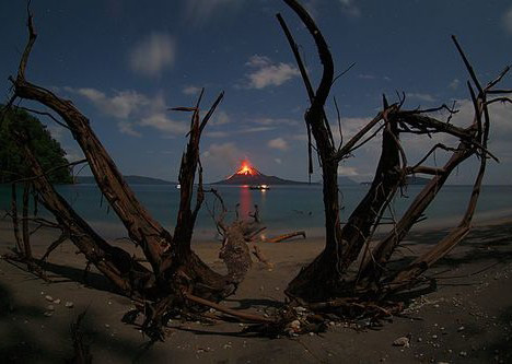 Krakatoa, Indonesia. Krakatoa is a volcanic island in the Sunda Strait between the islands of Java and Sumatra in Indonesia. [gb.cri.cn] 