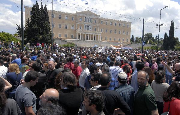 People hold a rally in Athens, capital of Greece, May 20, 2010. [Xinhua]