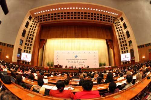 The Global Summit of Women 2010 opened Thursday in Beijing and was attended by more than 1,000 women delegates from more than 60 countries and regions. [Photo: Xinhua] 