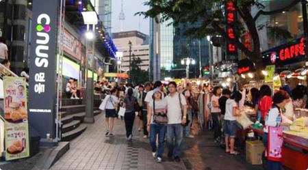 Myeong-dong Commercial Area, Seoul, South Korea. [huanqiu.com]