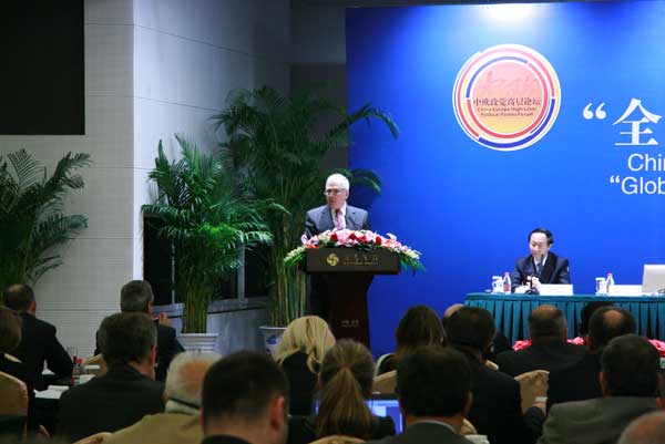 Adrian Severin, vice chair of the Group of the Progressive Alliance of Socialists and Democrats in the European Parliament, delivers a speech at the opening of the China-Europe High Level Political Party Forum in Beijing on May 24, 2010. [Ren Bin/China.org.cn] 