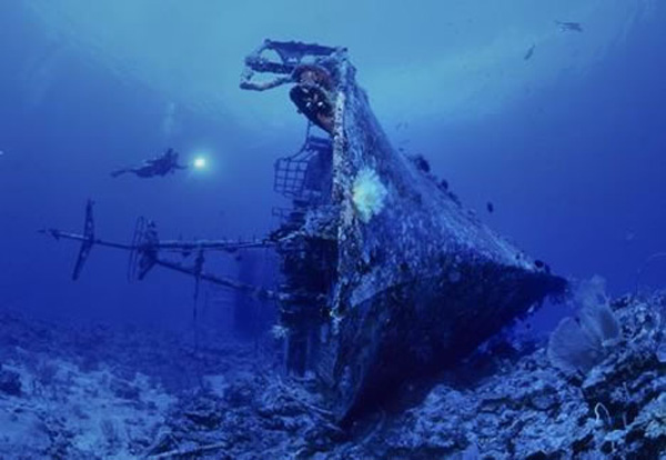 This photo shows that the sunken SS Carnatic which ran aground on an island in the Red Sea. 31 people drowned then. [gb.cri.cn]