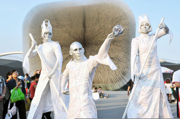 UK Pavilion wows visitors with 'Super Ball'