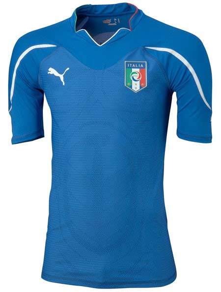 Uniform of Italy squad [news.cn]