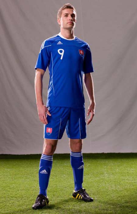 Uniform of Slovakia squad [news.cn]