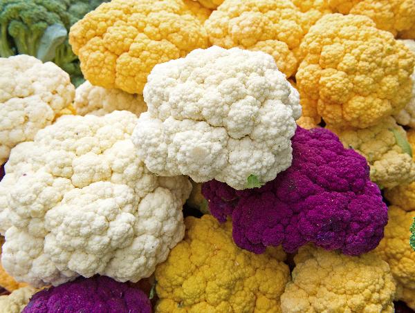 Colorful cauliflowers are seen at an open market in Washington D.C., the United States, on June 3. [Xinhua/AFP]