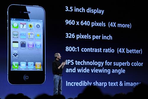 Apple CEO Steve Jobs demonstrates the new iPhone 4 during the Apple Worldwide Developers Conference in San Francisco, California, the United States, June 7, 2010. [Xinhua] 