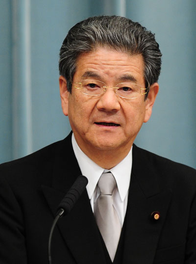 Japan&apos;s Defence Minister Toshimi Kitazawa meets the press at the official residence of new Prime Minister Naoto Kan in Tokyo, capital of Japan, June 8, 2010. [Xinhua]