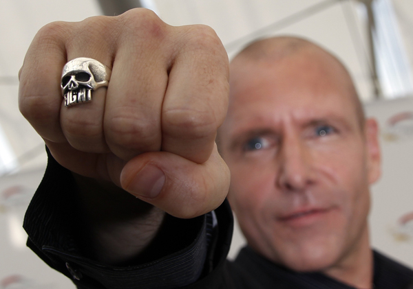 Actor Hugh Dillon, who stars in the television series Flashpoint, poses during a photocall at the 50th Monte Carlo television festival in Monaco June 8, 2010. 