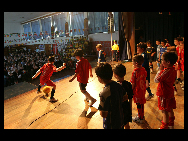 Pupil play soccer on the stage in a primary school in Johannesburg, South Africa, June 8, 2010. [gb.cri.cn]