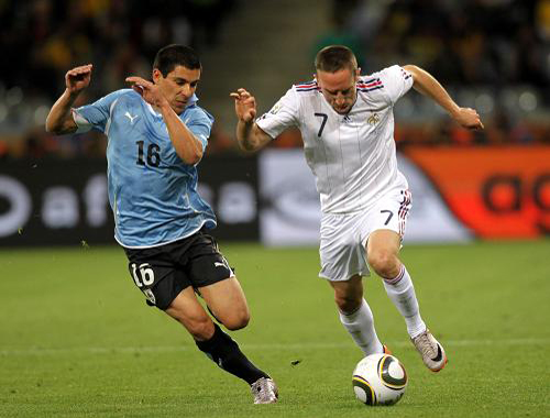 a group A match of the 2010 FIFA World Cup at Soccer City stadium in Soweto, suburban Johannesburg, on June 11, 2010. [Xinhua]