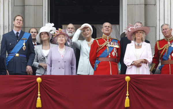 Britain&apos;s Queen Elizabeth II celebrated her official birthday on Saturday in traditional manner on Saturday, by reviewing troops from her Guards regiments and viewing a flypast of Royal Air Force planes in central London. [Xinhua/Reuters]