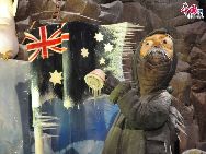 A comic figure in the form of a seal in the Australia Pavilion illustrates the story of Australia. [Photo by Pierre Chen] 