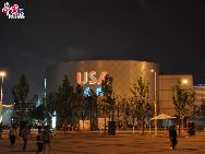 Night view of USA Pavilion. In the pavilion, the three films represent the US spirit.[Photo by Pierre Chen] 