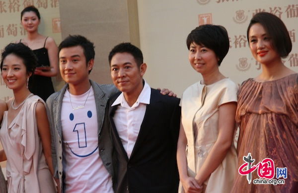 Cast members of the movie Ocean Heaven, from left to right, Chen Rui, Kwai Lun-Mei, Wen Zhang, Jet Li, director Xue Xiaolu and Zhu Yuanyuan, arrive at Shanghai Grand Theatre for the opening of the 13th Shanghai International Film Festival on June 12, 2010.