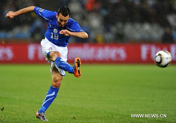 Gianluca Zambrotta of Italy shoots during a Group F first round match against Paraguay at 2010 FIFA World Cup at Green Point stadium in Cape Town, South Africa, on June 14, 2010.