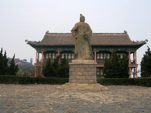 A statue of Qi Jiguang, the Ming Dynasty pirate hunter, in Penglai. [Photo by Mark Frank]