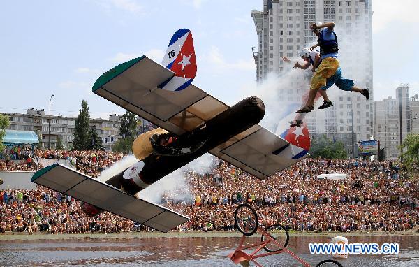 A team competes during Red Bull Flugtag 2010 in Kiev, capital of Ukraine, on June 19, 2010. [Xinhua]