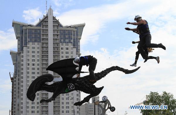 A team competes during Red Bull Flugtag 2010 in Kiev, capital of Ukraine, on June 19, 2010. [Xinhua]