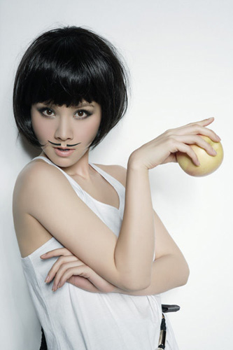 Chinese actress He Lin [gb.cri.cn]