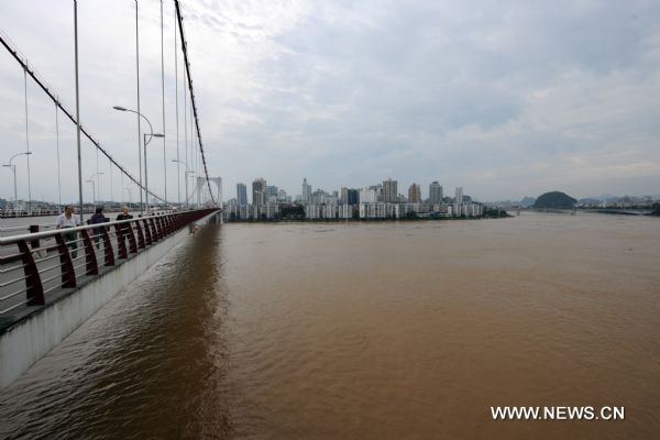 Photo taken on June 19, 2010 shows the flooded Liujiang River in Liuzhou, south China&apos;s Guangxi Zhuang Autonomous Region.