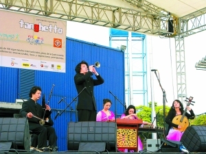 Shenzhen Aihua Chinese Folk and Traditional Orchestra performs in Bogota, Columbia, on June 25, 2010. The orchestra will attend a festival of Chinese culture in Cuba on July 17 and July 18. 
