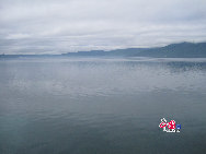 The Shikotsu Lake in north Japan's Hokkaido. [Photo by Chen Huang]