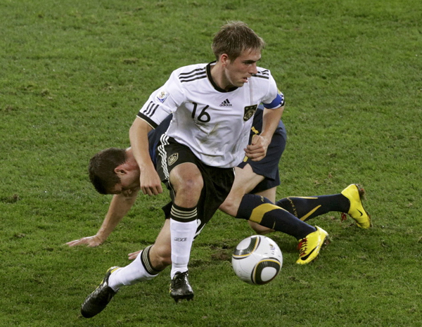 Germany captain Philipp Lahm (Front). [Xinhua]