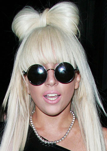 Lady Gaga, Number of Fans (as of July 5): 10,759,207 [chinanews.com] 