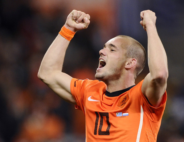 Netherlands' Wesley Sneijder reacts after their 2010 World Cup semi-final soccer match against Uruguay at Green Point stadium in Cape Town July 6, 2010.(Xinhua/Reuters Photo)