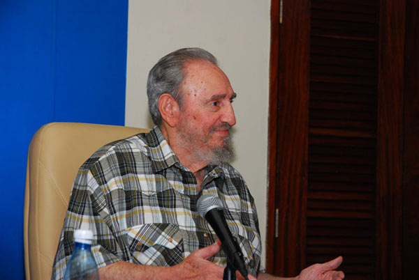 Former Cuban leader Fidel Castro sits at a meeting with foreign ambassadors in Havana July 16, 2010. Castro took his warning of impending nuclear war to Cuba&apos;s Foreign Ministry on Friday, where he explained the reasons for his dire prediction in his fifth public appearance in 10 days. [Xinhua]