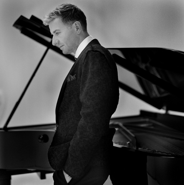 Pianist Jean-yves Thibaudet