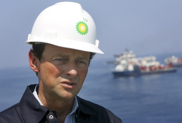 BP CEO Tony Hayward takes a first hand look at the recovery operations aboard the Discover Enterprise drill ship in the Gulf of Mexico 55 miles (89 km) south of Venice, Louisiana in this May 28, 2010 file photo. BP Plc's board will discuss the future of Hayward when it meets on July 26, 2010 to discuss the Gulf of Mexico oil spill and the firm's second-quarter results, sources familiar with the matter said.[Xinhua]