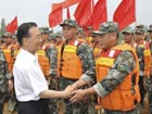 Premier Wen directs flood-control work in Anhui
