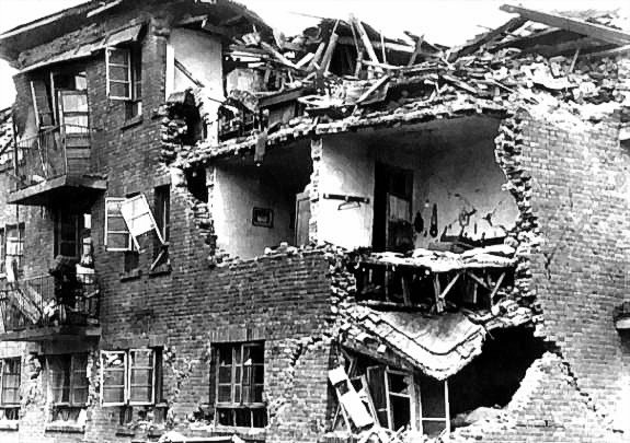 A 7.8-magnitude earthquake struck north China&apos;s Tangshan on July 28, 1976, lost 240,000 lives. It was believed to be one of the deadliest natural disasters of the 20th century. [Xinhua file photo]