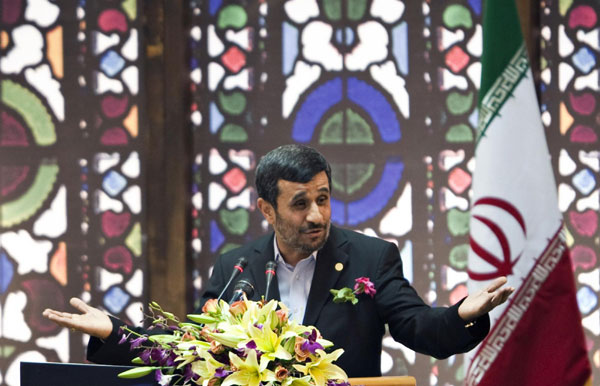 Ahmadinejad calls for 'face to face talks' with Obama