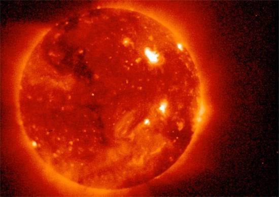 British scientists warned that a mighty eruption of superhot plasma blasted out of the sun could hit the earth as early as Tuesday.[NASA]