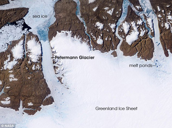 Satellite imagery of this remote area at 81 degrees N latitude and 61 degrees W longitude, about 620 miles south of the North Pole, reveals that Petermann Glacier lost about one-quarter of its 43-mile long floating ice-shelf. [gb.cri.cn] 