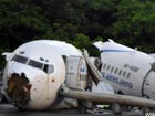 Colombian plane makes crash landing