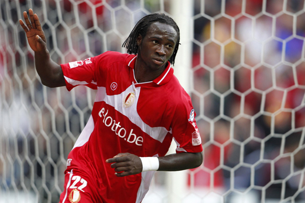 Standard Liege's Eliaquim Mangala celebrates before his goal was disallowed during their friendly soccer match against Real Madrid at the Maurice Dufrasne stadium in Liege August 17, 2010. (Xinhua/Reuters Photo) 