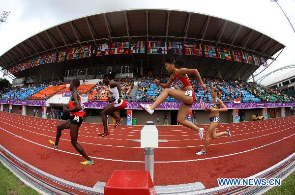 China&apos;s Li lijiao competes during the girls 2000m steeplechase qualification at Bishan Stadium of the Singapore 2010 Youth Olympic Games in Singapore, August 18, 2010. [Xinhua]