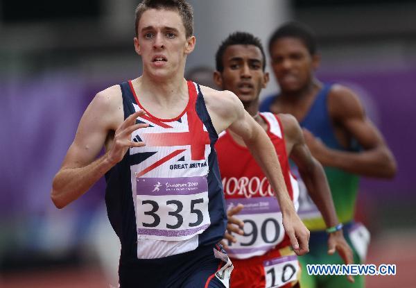 Charlie Grice of Great Britain competes during the boys 1000m qualification at Bishan Stadium of the Singapore 2010 Youth Olympic Games in Singapore, August 18, 2010. [Xinhua]