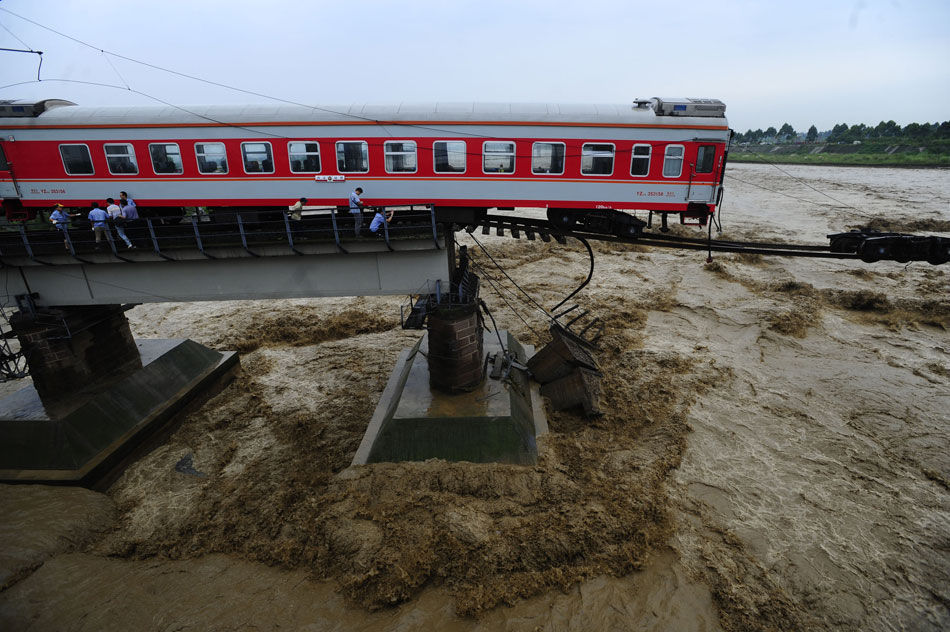 The train was traveling from Xi'an, capital of northwestern Shaanxi Province, to Kunming, capital of southwestern Yunnan Province. It was carrying about 1,300 passengers.