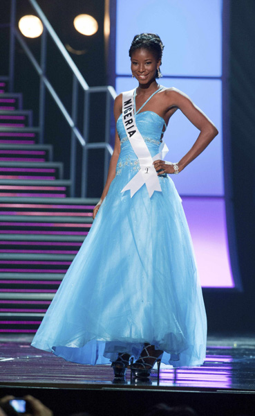 Miss Nigeria Ngozi Odalonu poses for the judges in an evening gown of her choice during the 2010 Miss Universe Presentation Show at Mandalay Bay Event Center in Las Vegas, Nevada August 19, 2010. [Xinhua]